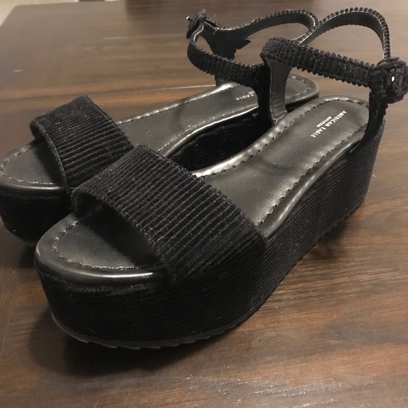 Flatform American Eagle Sandals - Picture 2 of 6